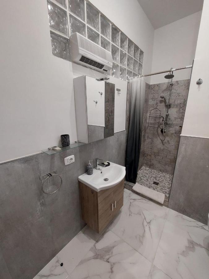 El Mar Casa Vacanza Lavinio Mare อันซีโอ ภายนอก รูปภาพ